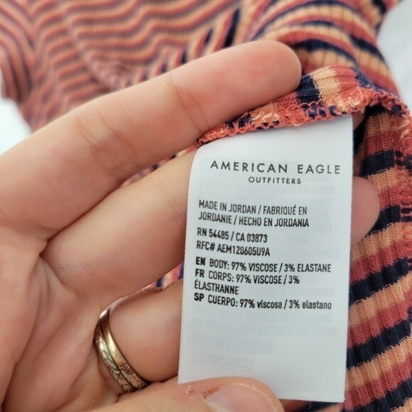 American Eagle Striped Ribbed Semi Cropped Top Size Large - Picture 5 of 5